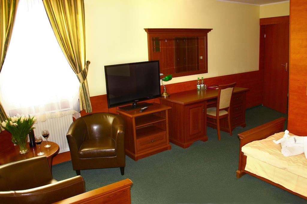 Hotelik & Restauracja Amber Raszyn Quarto foto