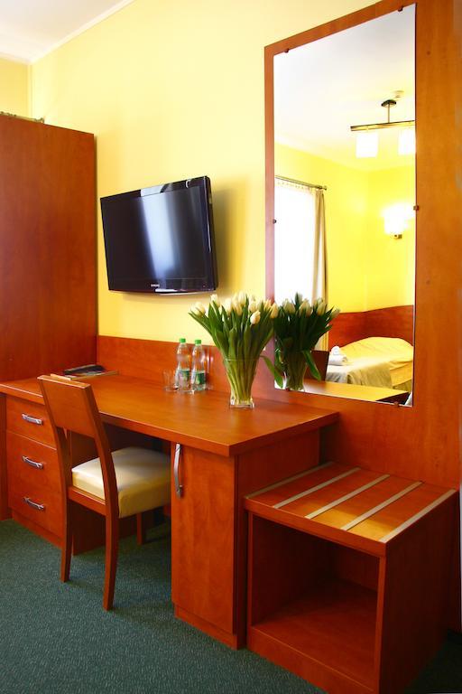 Hotelik & Restauracja Amber Raszyn Quarto foto