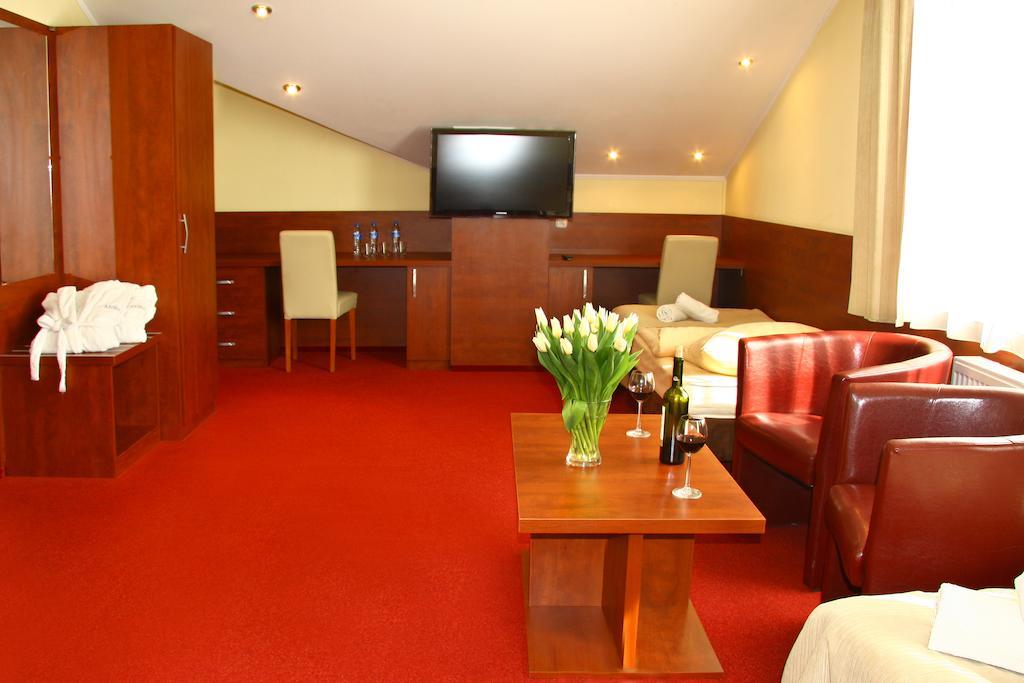 Hotelik & Restauracja Amber Raszyn Quarto foto